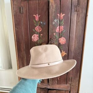 Free people Elegant Beige Women's Hat